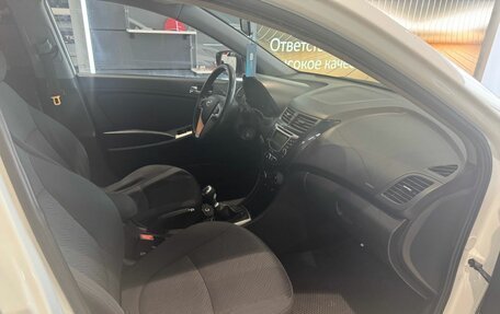 Hyundai Solaris II рестайлинг, 2012 год, 499 000 рублей, 12 фотография