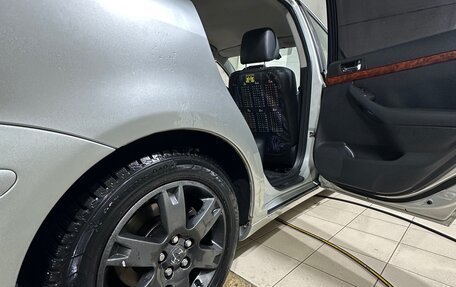 Toyota Avensis III рестайлинг, 2004 год, 630 000 рублей, 7 фотография