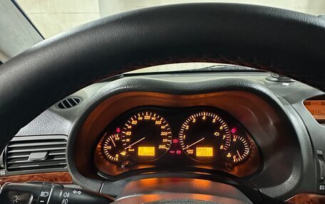 Toyota Avensis III рестайлинг, 2004 год, 630 000 рублей, 5 фотография