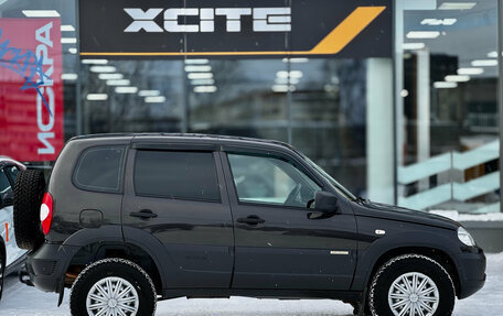 Chevrolet Niva I рестайлинг, 2017 год, 799 000 рублей, 3 фотография