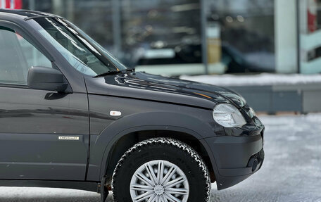 Chevrolet Niva I рестайлинг, 2017 год, 799 000 рублей, 6 фотография