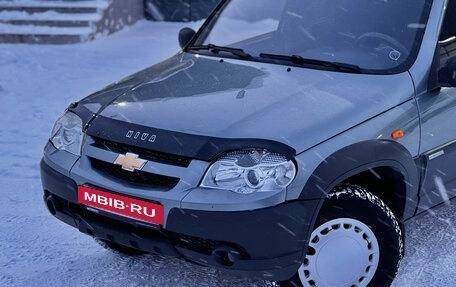 Chevrolet Niva I рестайлинг, 2010 год, 539 000 рублей, 5 фотография