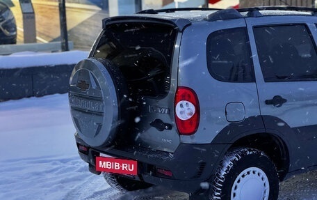 Chevrolet Niva I рестайлинг, 2010 год, 539 000 рублей, 6 фотография