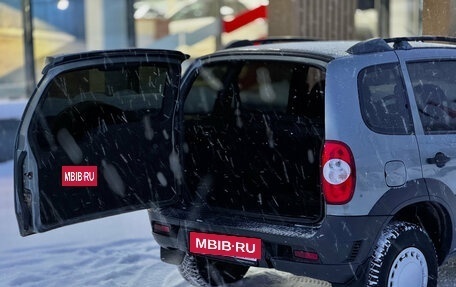 Chevrolet Niva I рестайлинг, 2010 год, 539 000 рублей, 4 фотография