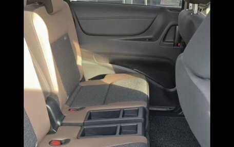 Toyota Sienta II, 2020 год, 1 500 000 рублей, 1 фотография