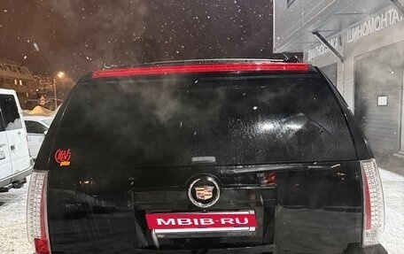 Cadillac Escalade III, 2010 год, 1 990 000 рублей, 2 фотография