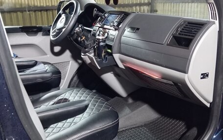 Volkswagen Caravelle T5, 2013 год, 1 799 000 рублей, 11 фотография