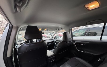 Toyota RAV4, 2022 год, 3 550 000 рублей, 10 фотография