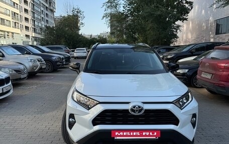 Toyota RAV4, 2022 год, 3 550 000 рублей, 7 фотография