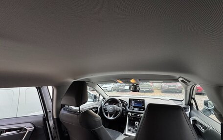 Toyota RAV4, 2022 год, 3 550 000 рублей, 12 фотография