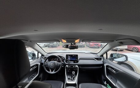 Toyota RAV4, 2022 год, 3 550 000 рублей, 11 фотография