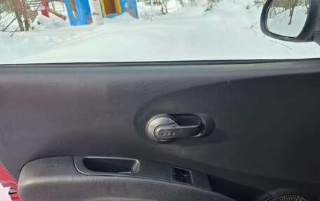 Nissan Micra III, 2009 год, 650 000 рублей, 12 фотография