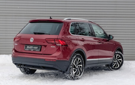 Volkswagen Tiguan II, 2018 год, 2 950 000 рублей, 5 фотография