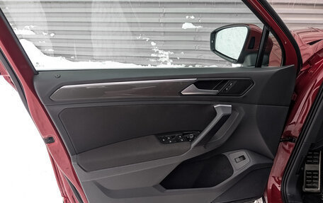 Volkswagen Tiguan II, 2018 год, 2 950 000 рублей, 19 фотография