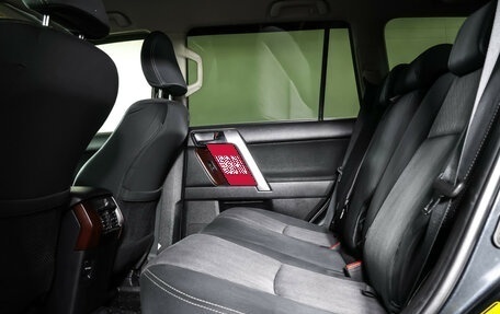 Toyota Land Cruiser Prado 150 рестайлинг 2, 2014 год, 3 599 000 рублей, 11 фотография