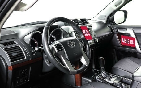 Toyota Land Cruiser Prado 150 рестайлинг 2, 2014 год, 3 599 000 рублей, 16 фотография