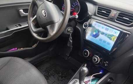 KIA Rio III рестайлинг, 2013 год, 820 000 рублей, 6 фотография