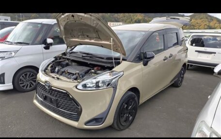 Toyota Sienta II, 2020 год, 1 500 000 рублей, 16 фотография