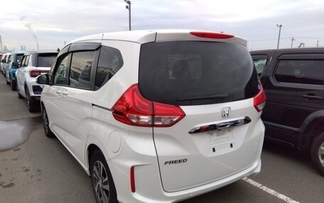 Honda Freed II, 2021 год, 1 950 000 рублей, 6 фотография