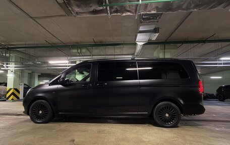 Mercedes-Benz V-Класс, 2017 год, 7 000 000 рублей, 4 фотография