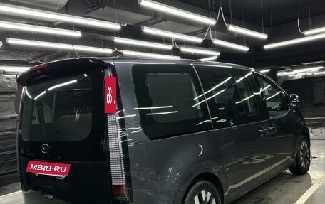 Hyundai Staria, 2022 год, 4 990 000 рублей, 5 фотография