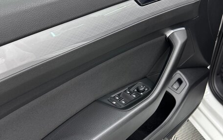 Volkswagen Passat B8 рестайлинг, 2020 год, 2 000 000 рублей, 14 фотография