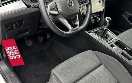 Volkswagen Passat B8 рестайлинг, 2020 год, 2 000 000 рублей, 8 фотография