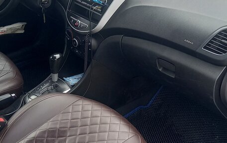 Hyundai Solaris II рестайлинг, 2014 год, 650 000 рублей, 9 фотография