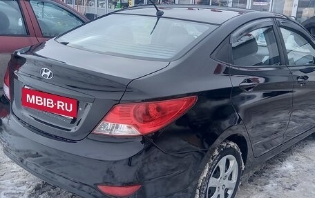 Hyundai Solaris II рестайлинг, 2014 год, 650 000 рублей, 2 фотография