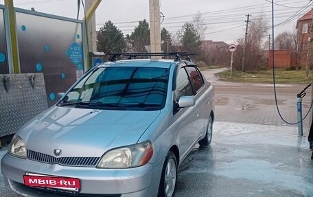 Toyota Platz, 2000 год, 330 000 рублей, 2 фотография