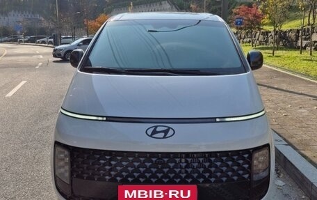 Hyundai Staria, 2024 год, 6 100 000 рублей, 3 фотография