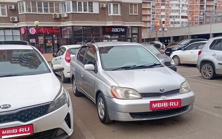 Toyota Platz, 2000 год, 330 000 рублей, 20 фотография