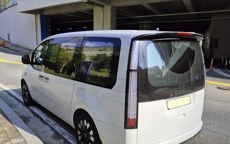 Hyundai Staria, 2024 год, 6 100 000 рублей, 6 фотография