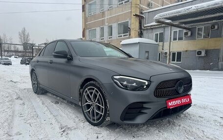 Mercedes-Benz E-Класс, 2021 год, 4 500 000 рублей, 3 фотография