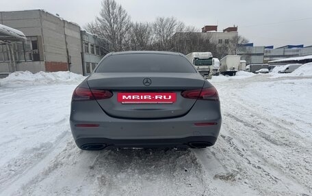 Mercedes-Benz E-Класс, 2021 год, 4 500 000 рублей, 6 фотография