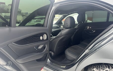 Mercedes-Benz E-Класс, 2021 год, 4 500 000 рублей, 14 фотография