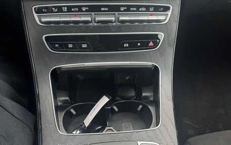 Mercedes-Benz E-Класс, 2021 год, 4 500 000 рублей, 23 фотография