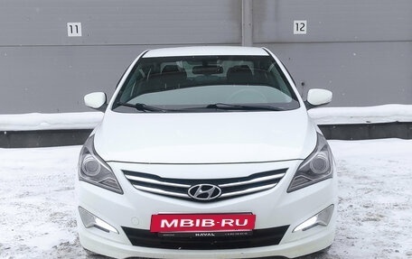 Hyundai Solaris II рестайлинг, 2015 год, 599 000 рублей, 2 фотография