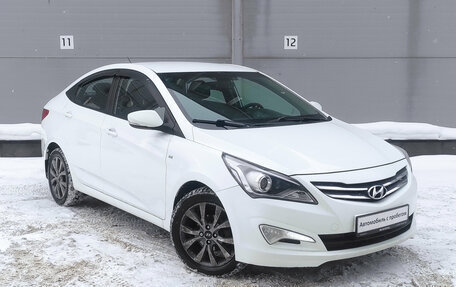 Hyundai Solaris II рестайлинг, 2015 год, 599 000 рублей, 3 фотография