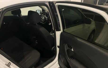 Volkswagen Polo VI (EU Market), 2015 год, 785 000 рублей, 26 фотография