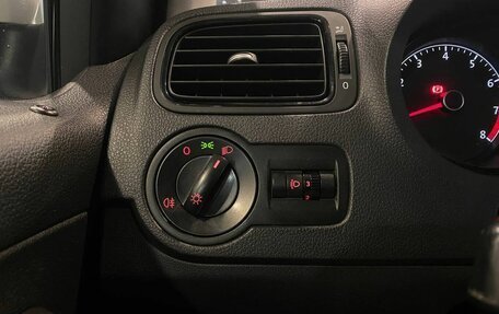 Volkswagen Polo VI (EU Market), 2015 год, 785 000 рублей, 32 фотография