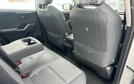 Toyota RAV4, 2025 год, 5 099 000 рублей, 17 фотография