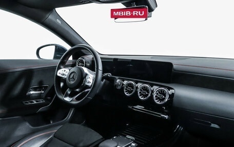 Mercedes-Benz CLA, 2021 год, 3 075 000 рублей, 8 фотография