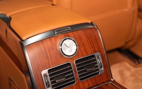 Land Rover Range Rover IV рестайлинг, 2019 год, 10 900 000 рублей, 12 фотография