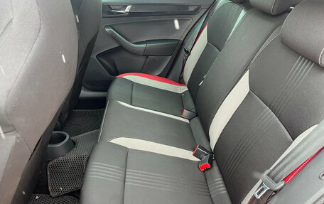 Skoda Rapid I, 2018 год, 1 370 000 рублей, 18 фотография