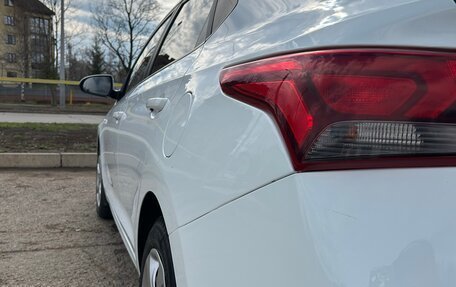 Hyundai Solaris II рестайлинг, 2020 год, 1 370 000 рублей, 3 фотография