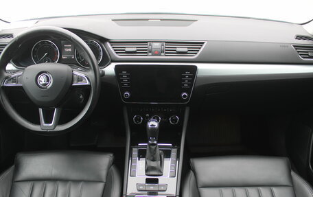 Skoda Superb III рестайлинг, 2017 год, 1 795 000 рублей, 9 фотография