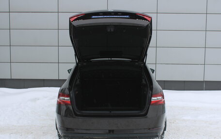 Skoda Superb III рестайлинг, 2017 год, 1 795 000 рублей, 13 фотография