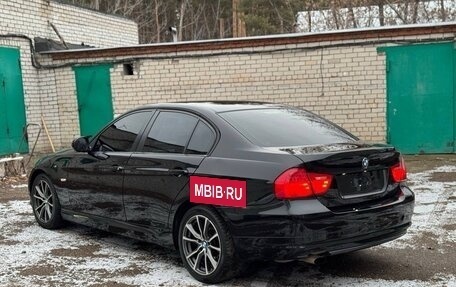 BMW 3 серия, 2010 год, 880 000 рублей, 12 фотография