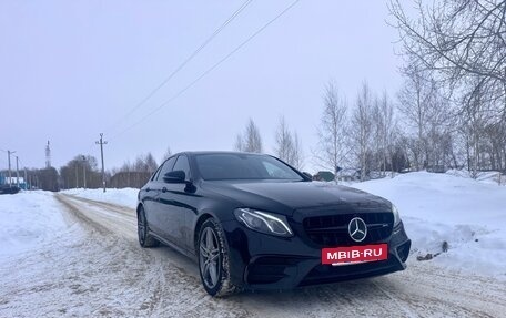 Mercedes-Benz E-Класс, 2020 год, 4 150 000 рублей, 2 фотография